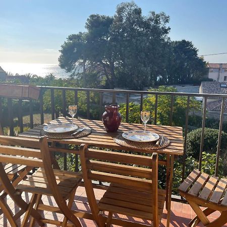Agréable studio vue mer refait à neuf&climatisé Le Pradet Extérieur photo