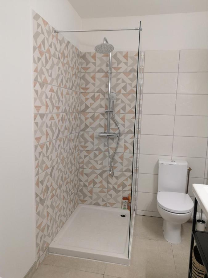 Agréable studio vue mer refait à neuf&climatisé Le Pradet Extérieur photo