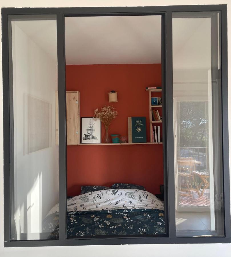 Agréable studio vue mer refait à neuf&climatisé Le Pradet Extérieur photo