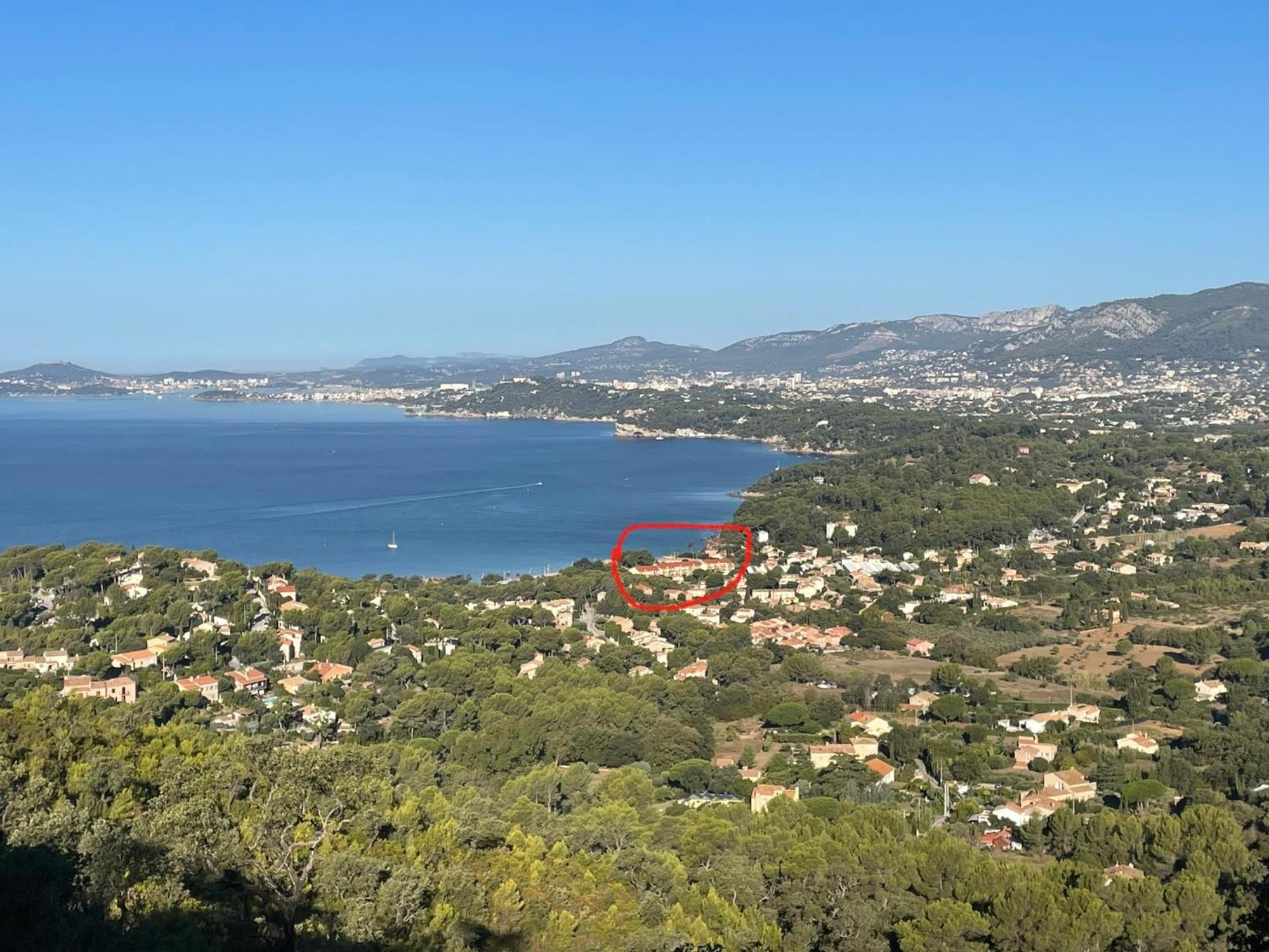 Agréable studio vue mer refait à neuf&climatisé Le Pradet Extérieur photo